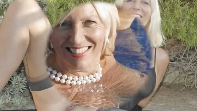 Sobrio les youpprn euro straponfucked por femdom
