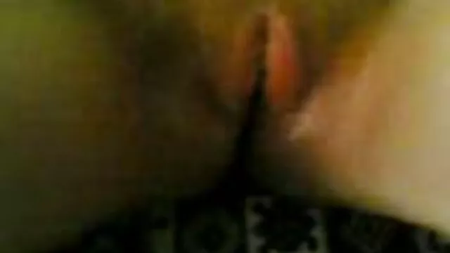 WANKZ- Perra rubia ama a sus lesbianas maduras amantes de la pizza