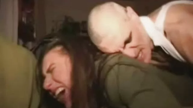 Kinky CFNM novia chupa pollas en pornografia xxx lencería