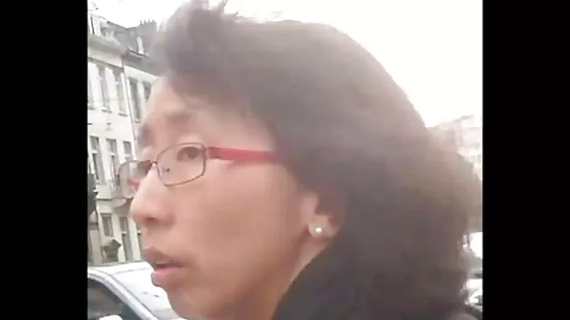Fantasía de nena tetona follada por un redtue intruso